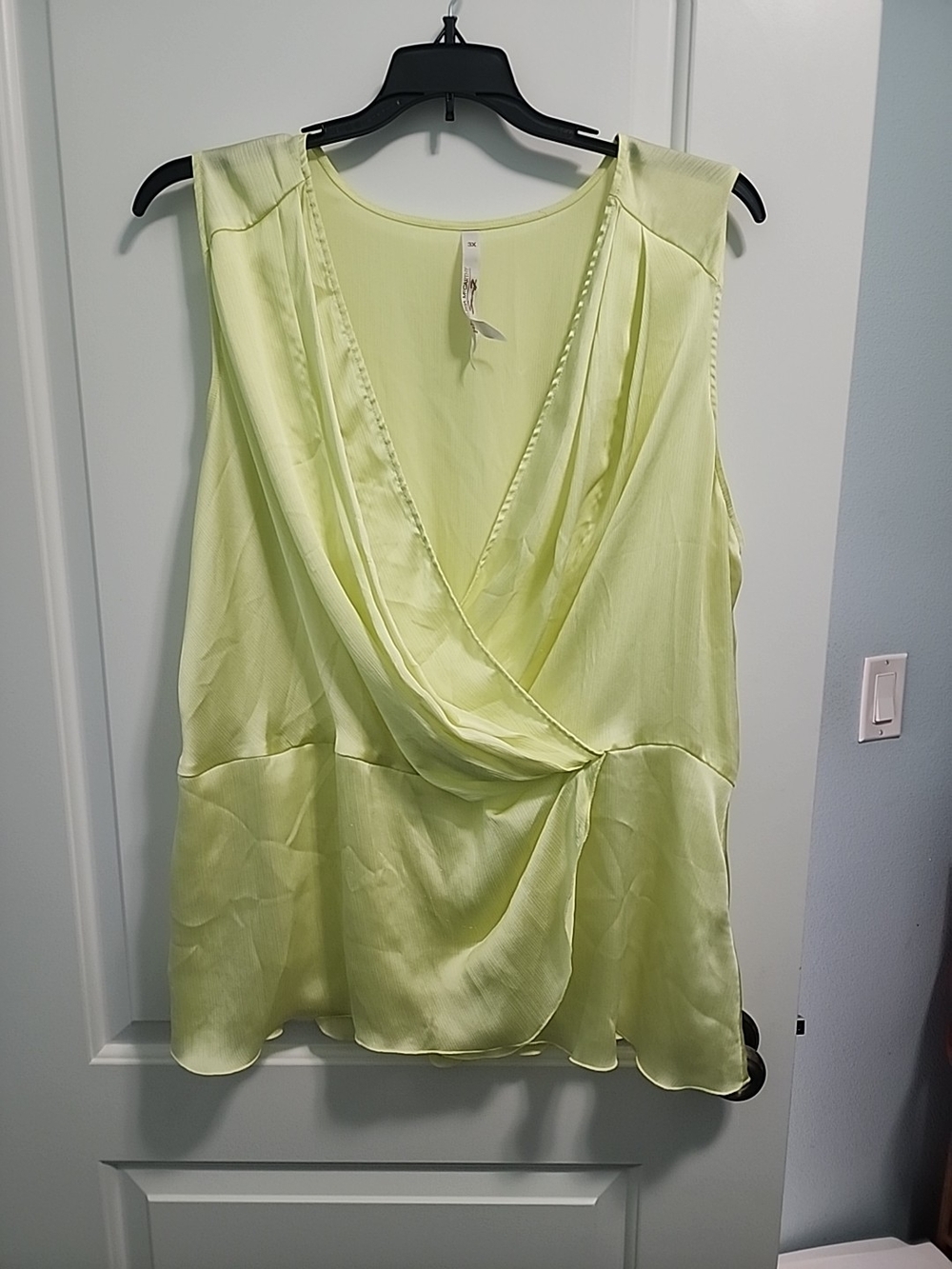Melissa McCarthy Sleeveless Draped Camisole in Light Lime